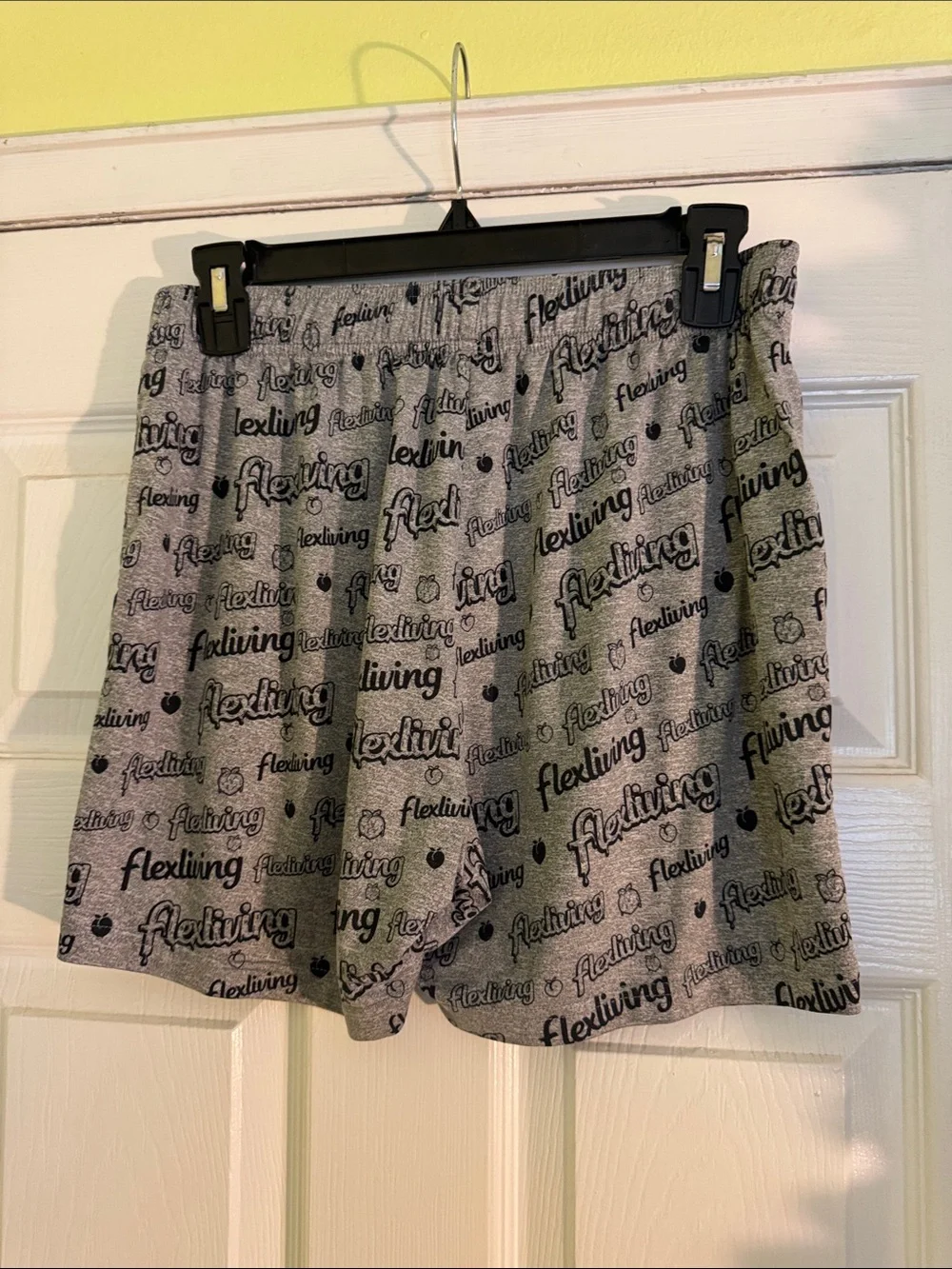 MEN’s Gray 'Flexliving' Printed Lounge 5” Shorts size XS (28-30)